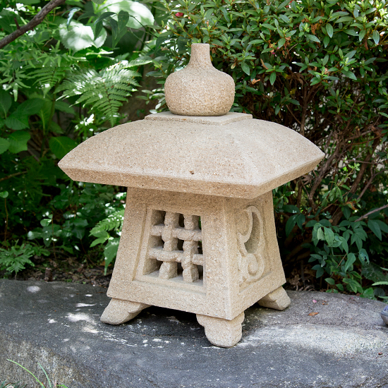 Oki toro kimachi stone lantern
